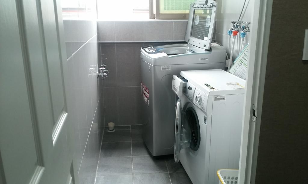 Oxbloodk Hostel Gwangju Metropolitan City Ngoại thất bức ảnh